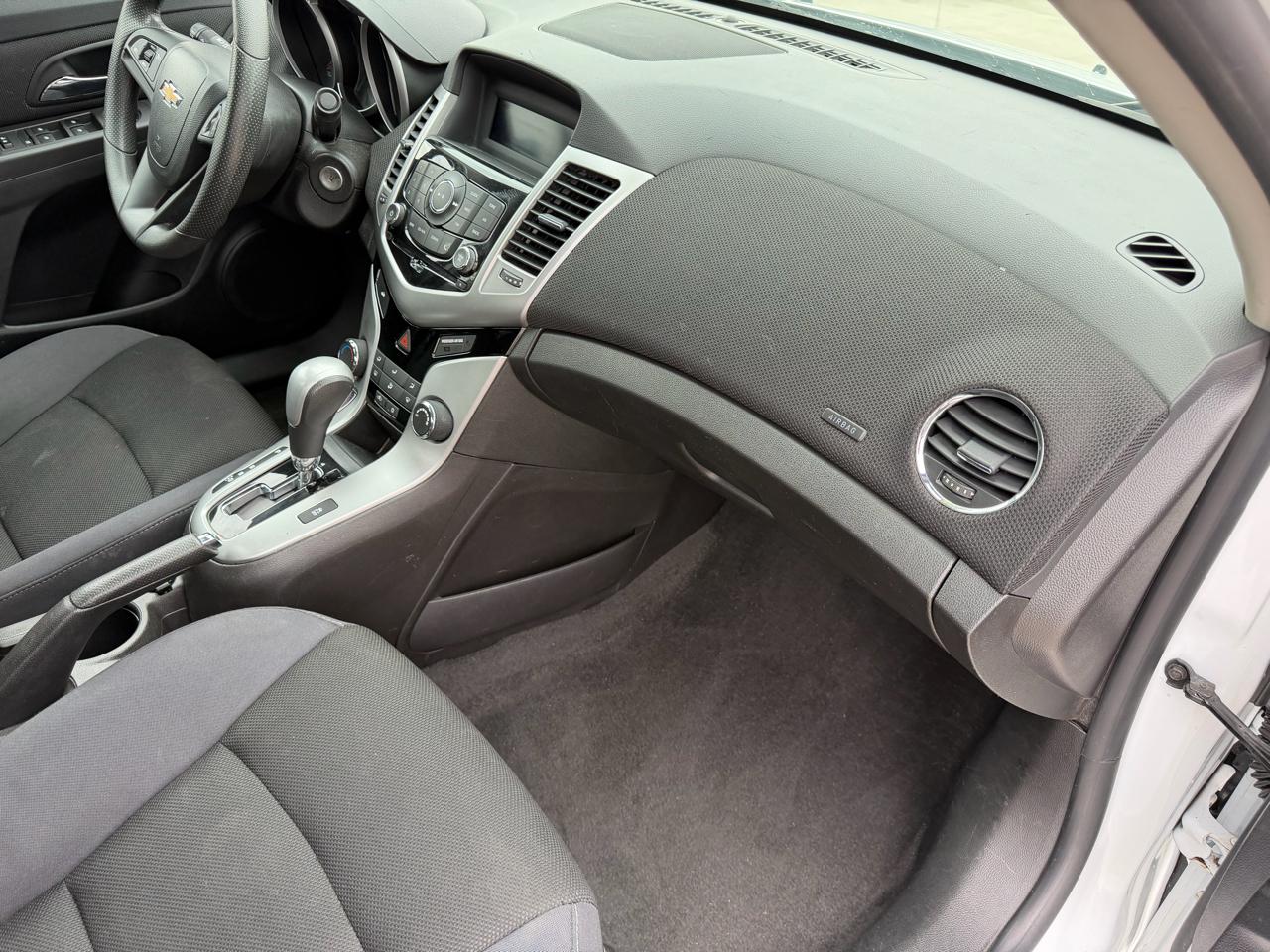 Chevrolet Cruze 4dr Sdn Auto 1LT 2015