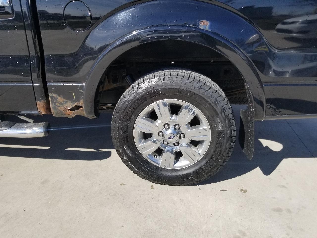 Ford F-150 4WD SuperCrew 145" Lariat 2009