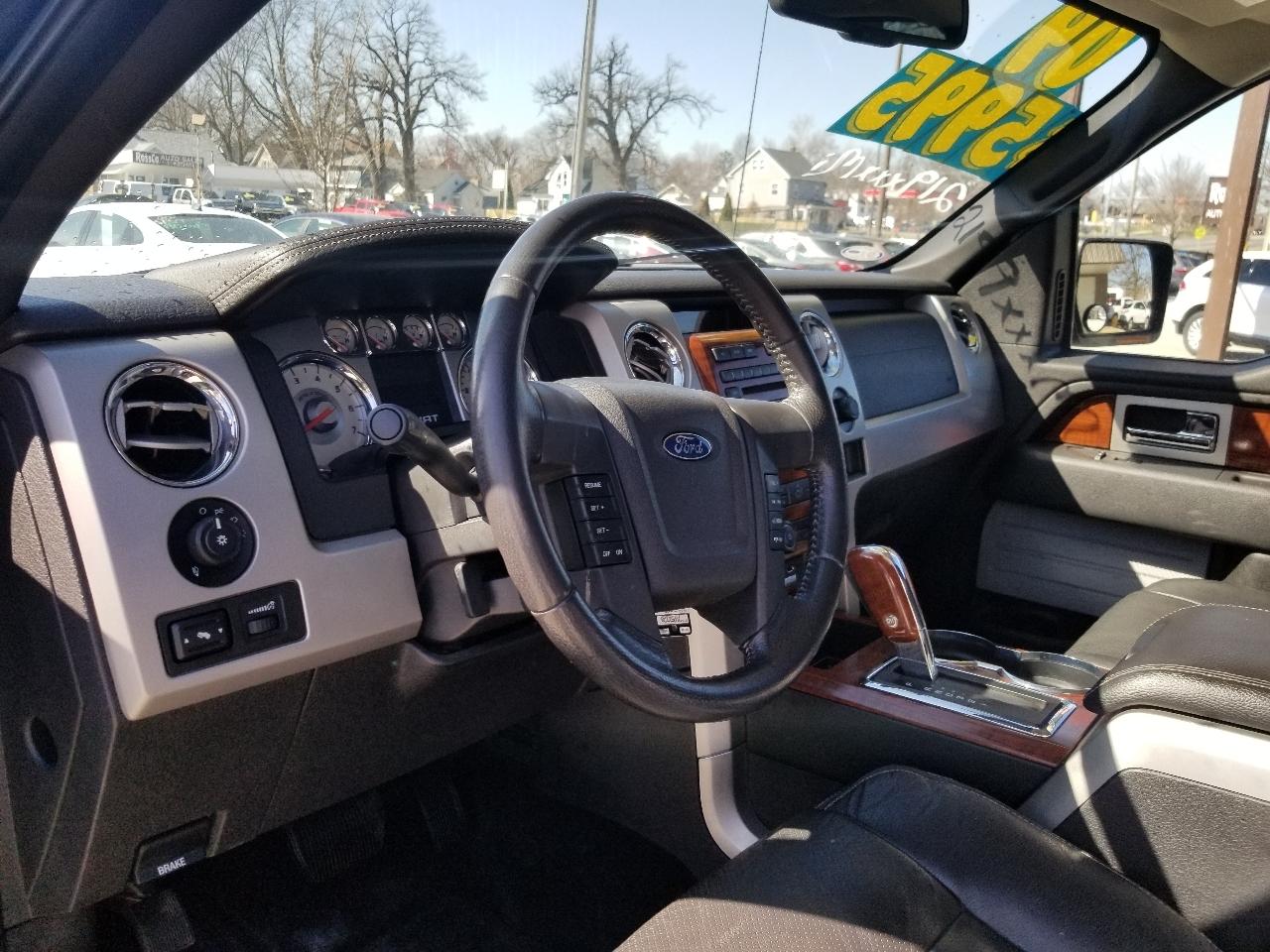 Ford F-150 4WD SuperCrew 145" Lariat 2009