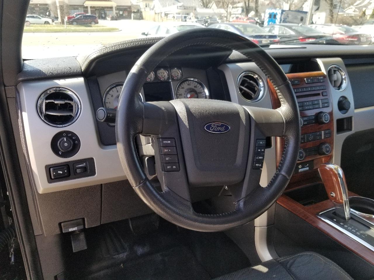 Ford F-150 4WD SuperCrew 145" Lariat 2009