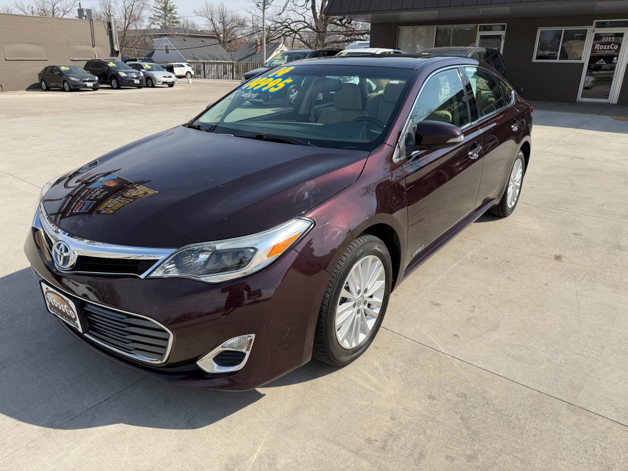 Toyota Avalon Hybrid 4dr Sdn XLE Premium (Natl) 2014