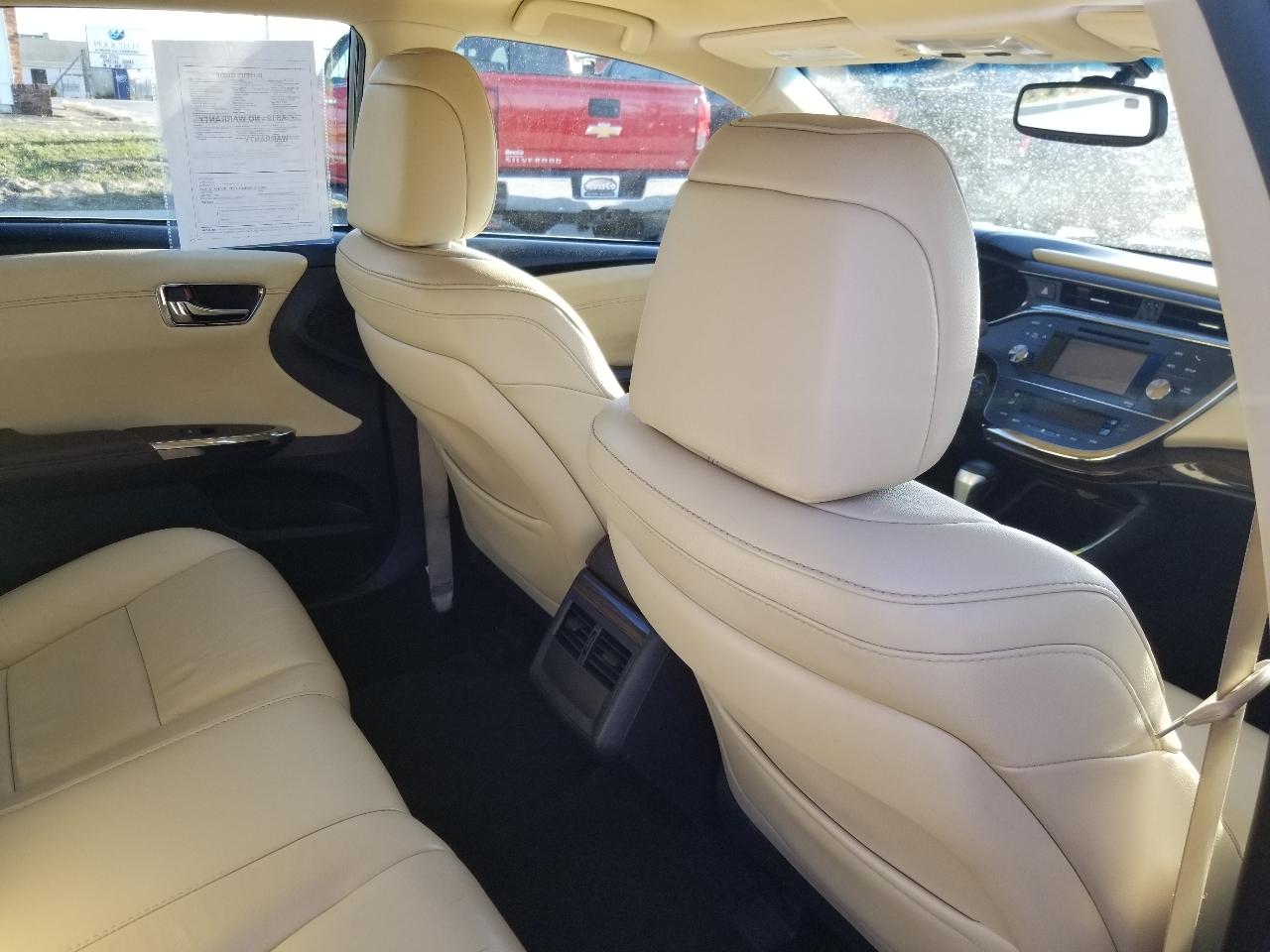 Toyota Avalon Hybrid 4dr Sdn XLE Premium (Natl) 2014