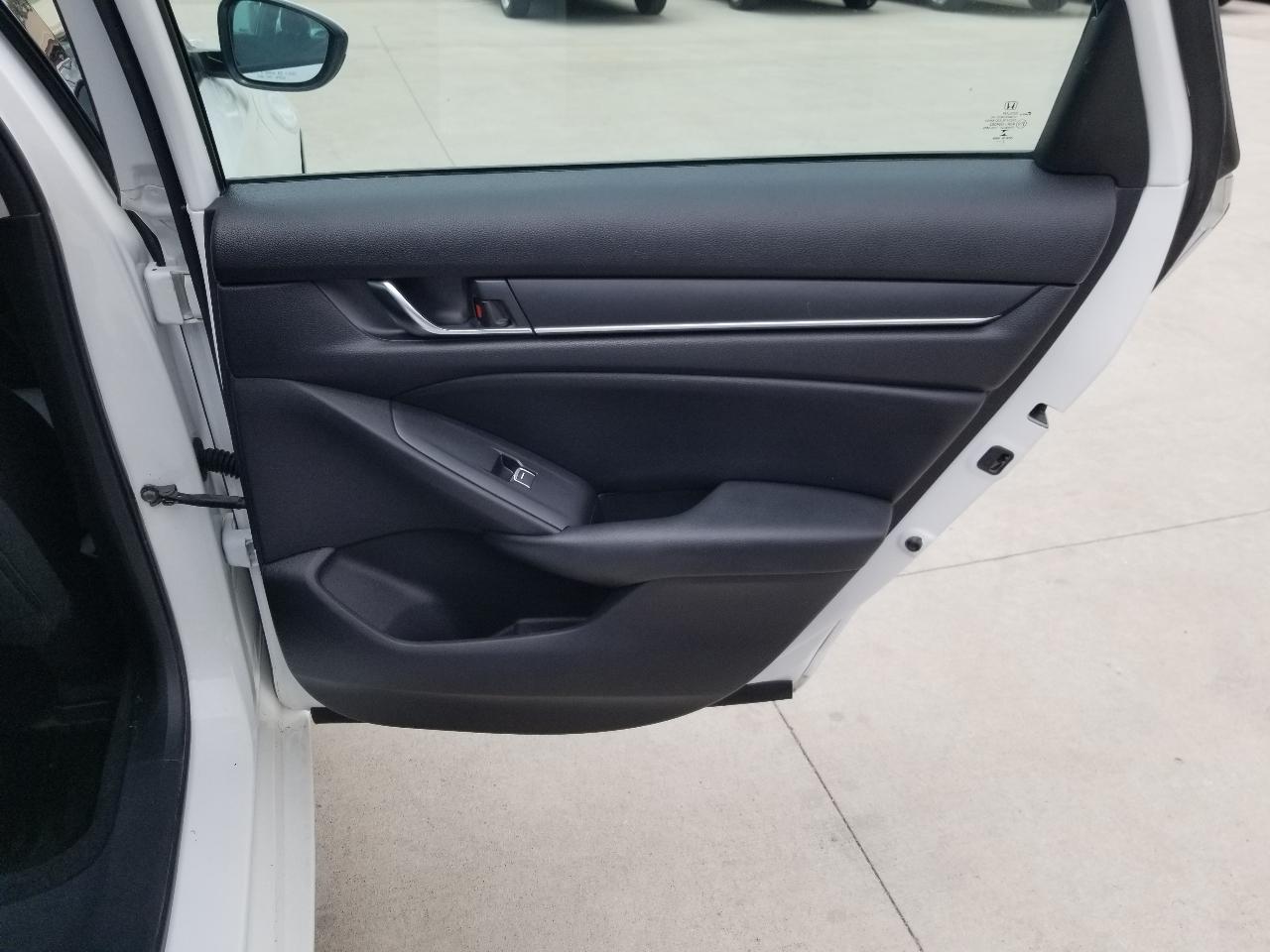 Honda Accord Sedan LX 1.5T CVT 2022