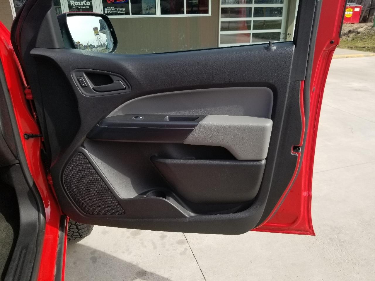 Chevrolet Colorado 4WD Crew Cab 140.5" Work Truck 2018