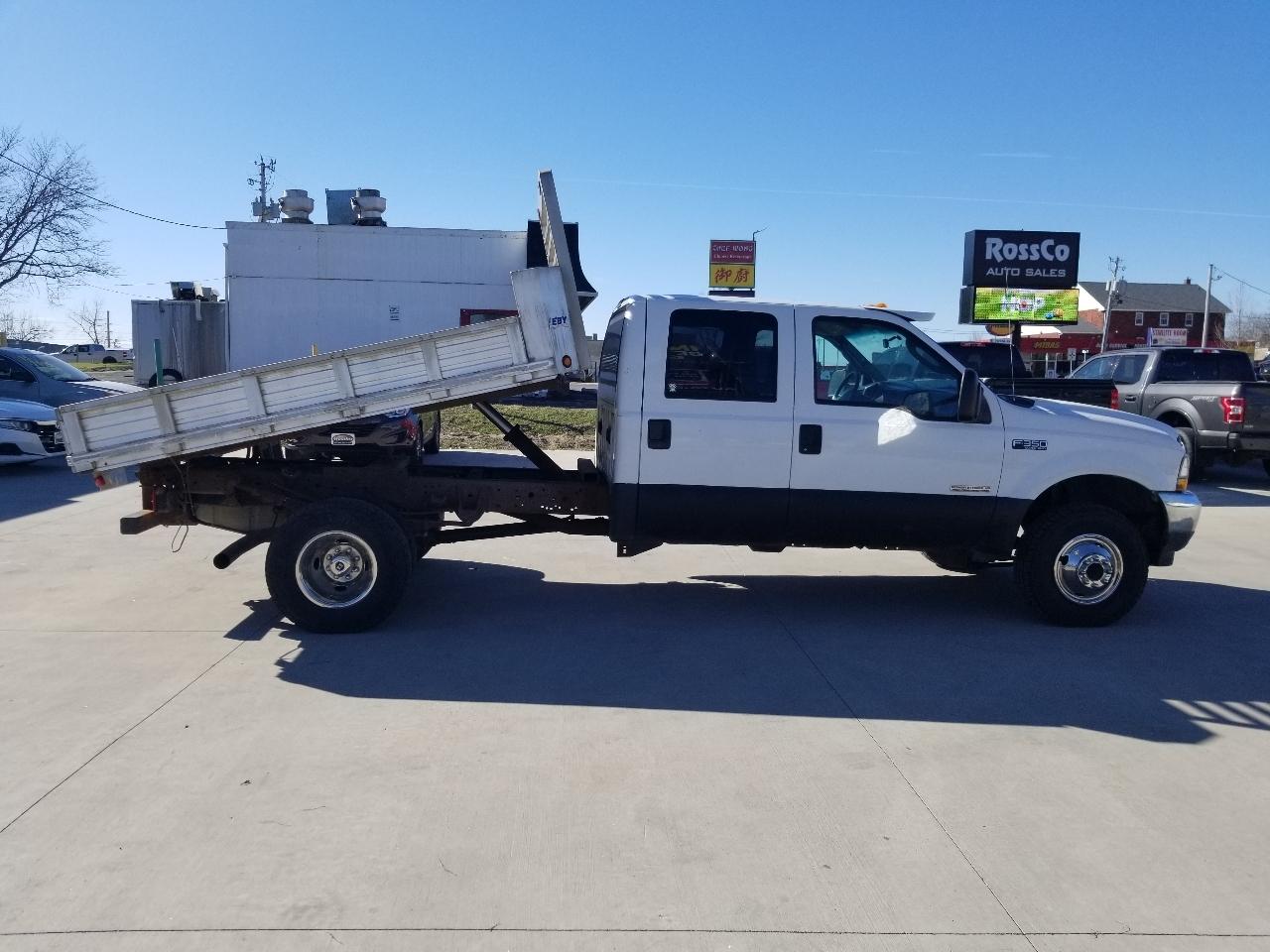 Ford Super Duty F-350 DRW Crew Cab 176" WB XL 2004