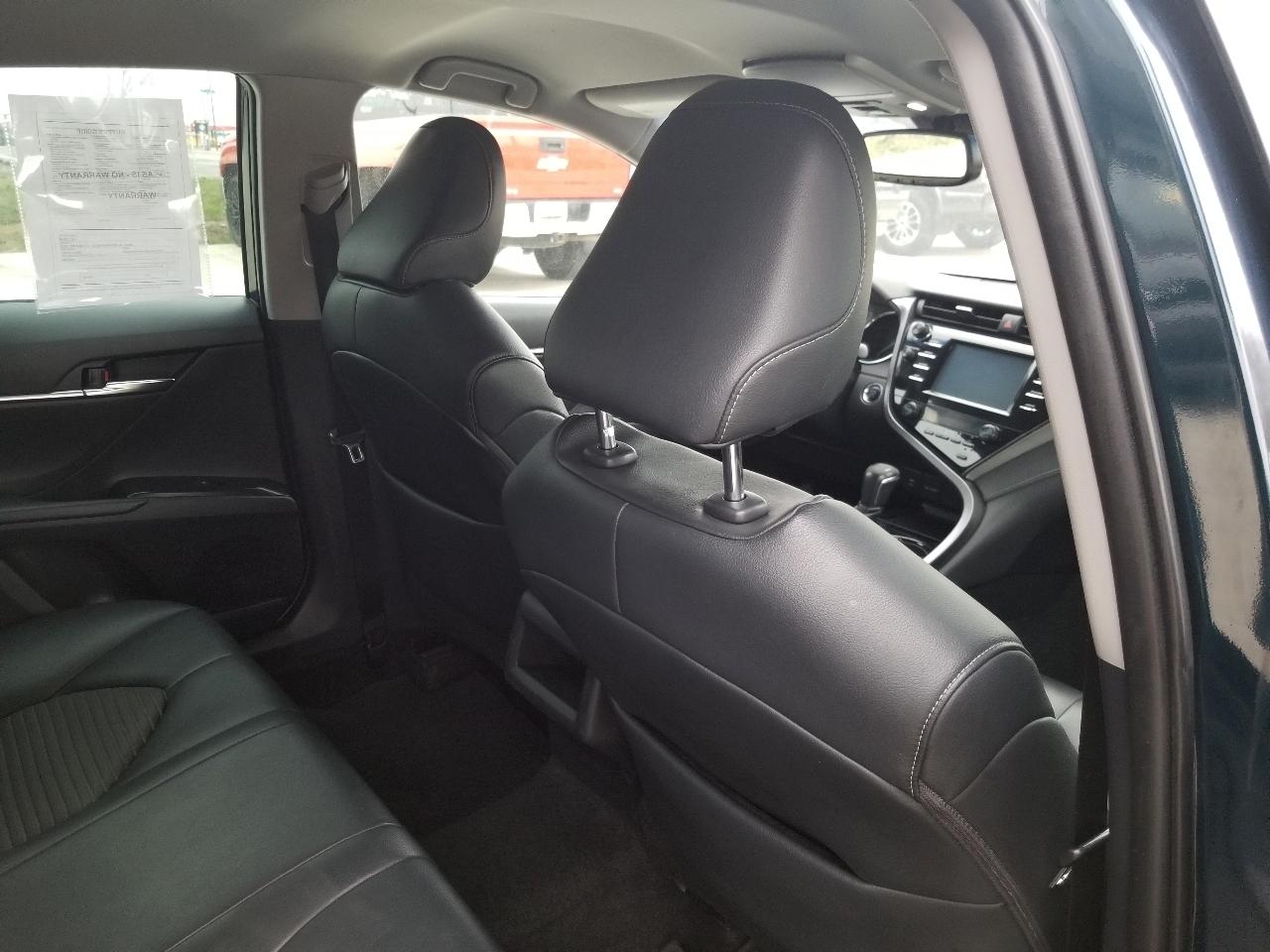 Toyota Camry SE 2019