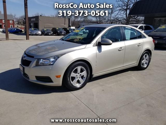 Gold 2014 Chevrolet Cruze 1LT Sedan FWD Sedan Front-Wheel Drive Automatic