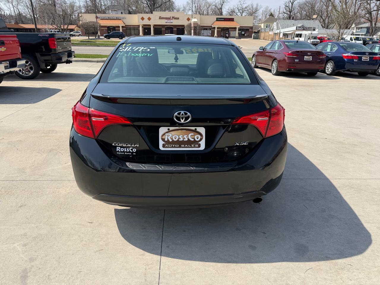 Toyota Corolla XSE CVT (Natl) 2017