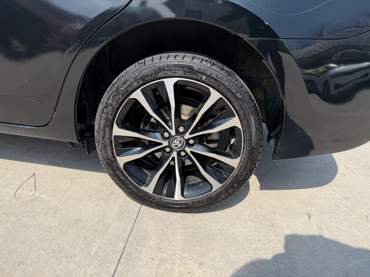 Toyota Corolla XSE CVT (Natl) 2017