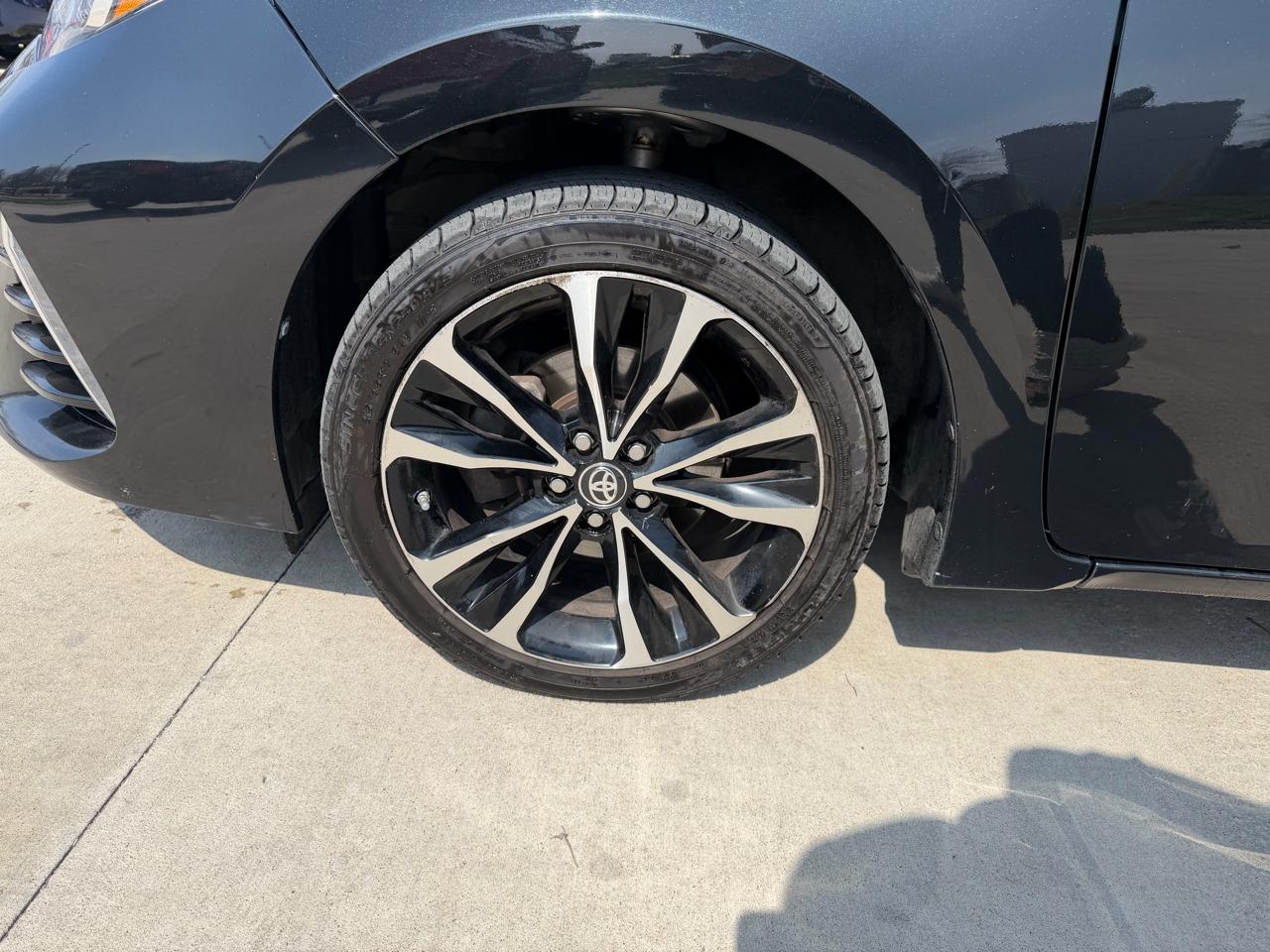 Toyota Corolla XSE CVT (Natl) 2017