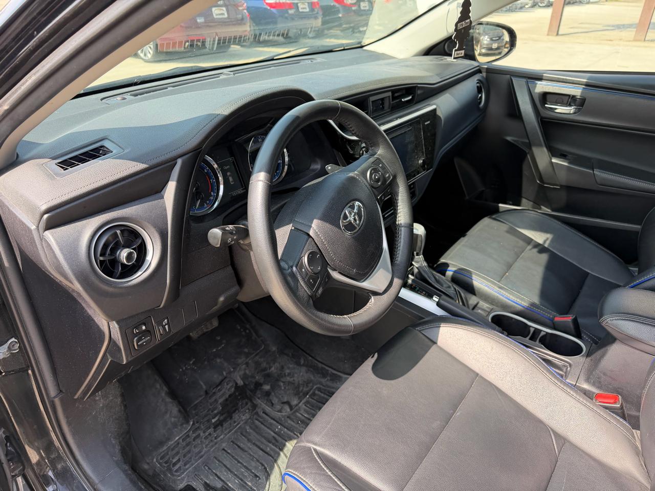 Toyota Corolla XSE CVT (Natl) 2017