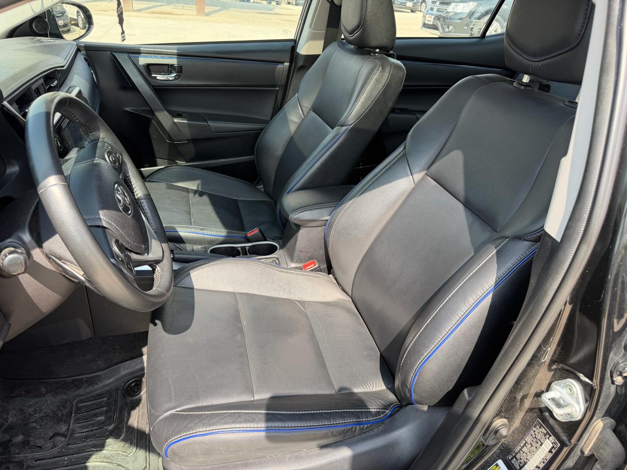 Toyota Corolla XSE CVT (Natl) 2017