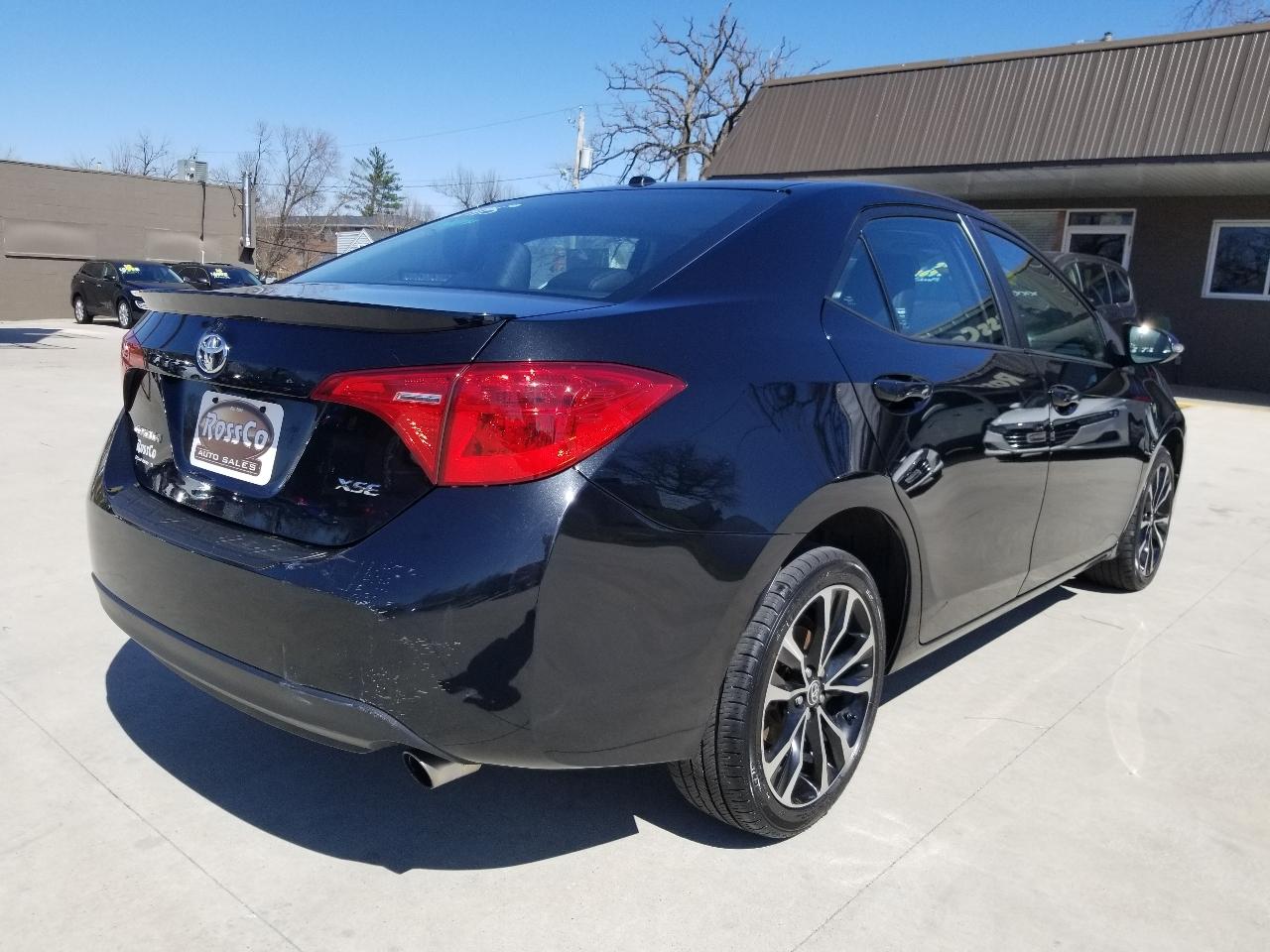 Toyota Corolla XSE CVT (Natl) 2017