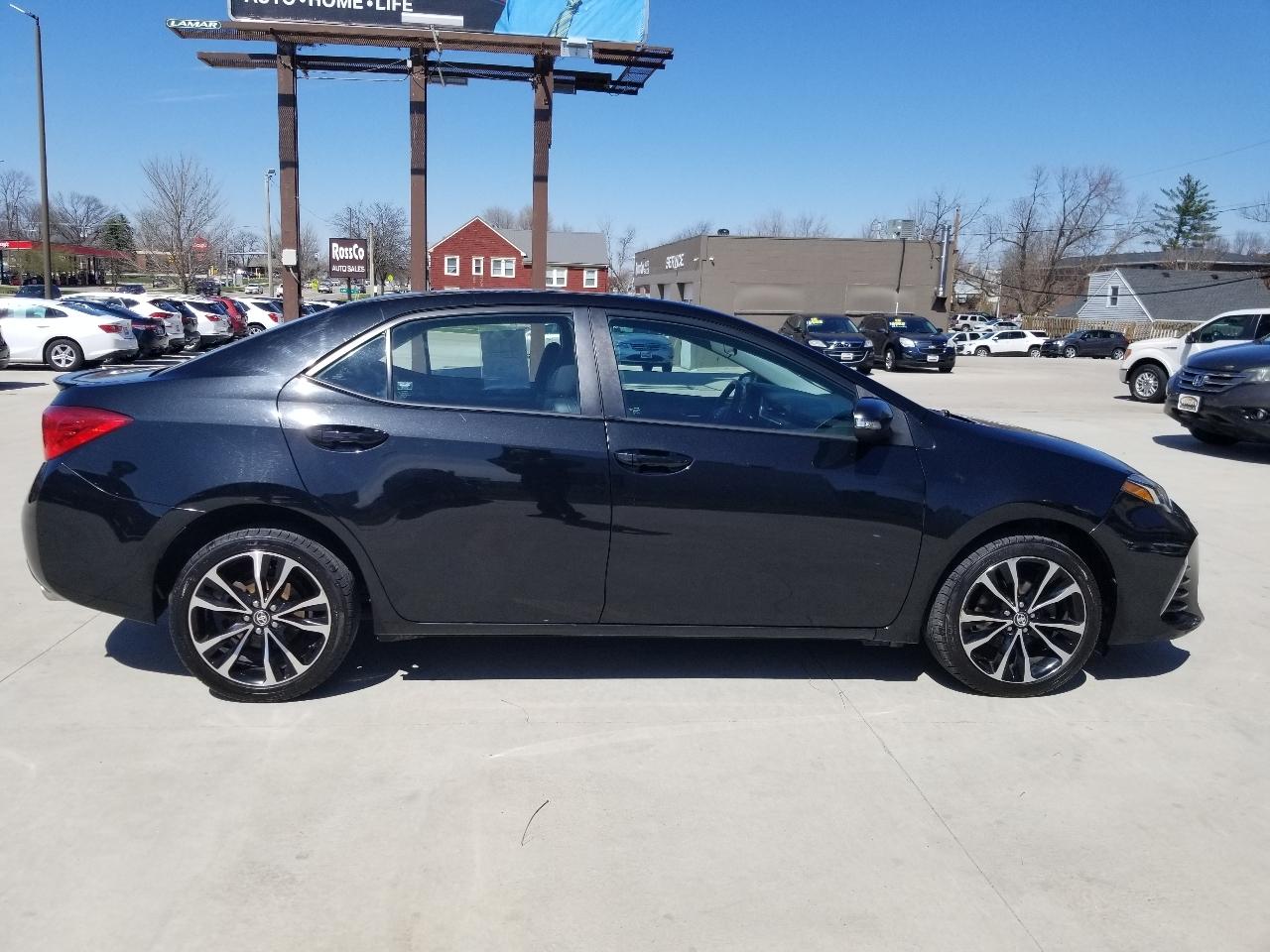 Toyota Corolla XSE CVT (Natl) 2017