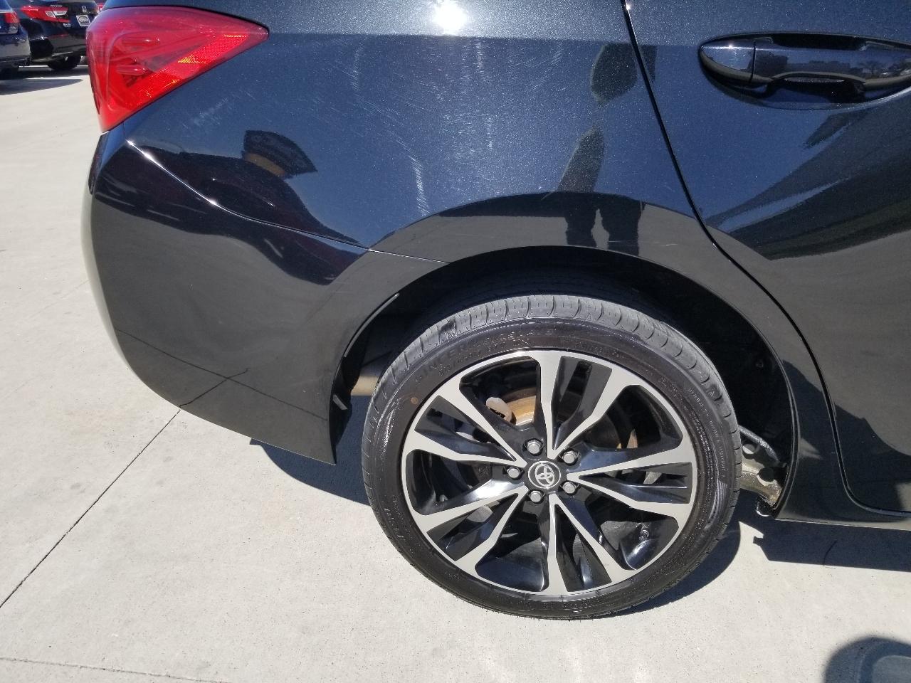 Toyota Corolla XSE CVT (Natl) 2017