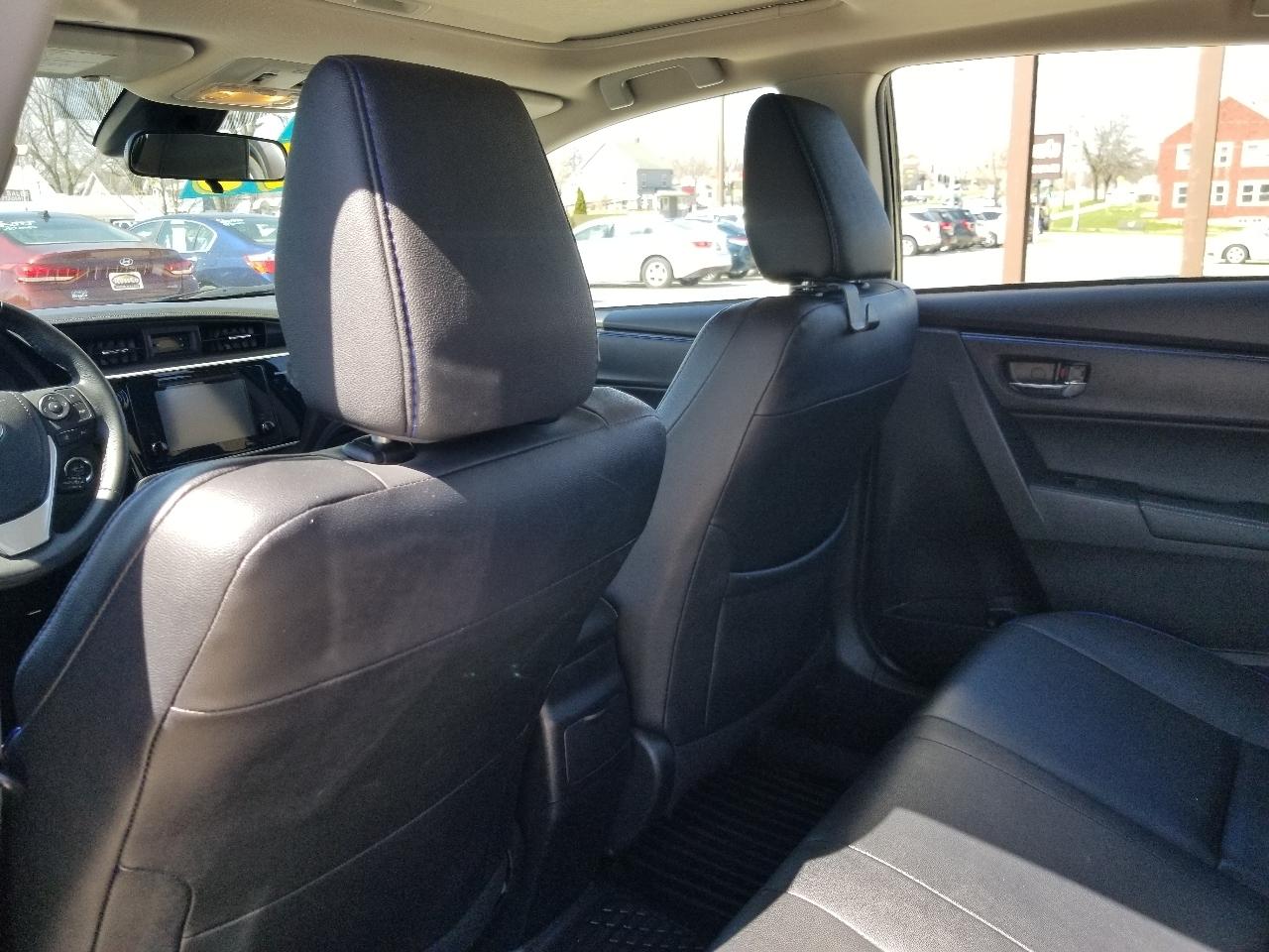 Toyota Corolla XSE CVT (Natl) 2017