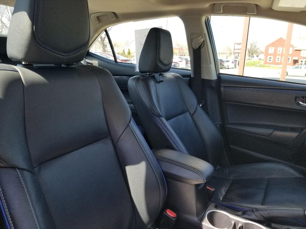 Toyota Corolla XSE CVT (Natl) 2017