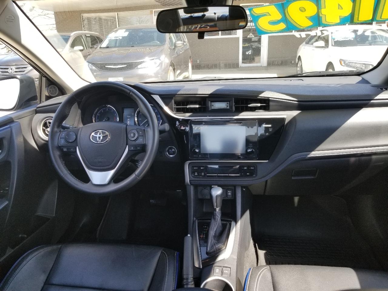 Toyota Corolla XSE CVT (Natl) 2017