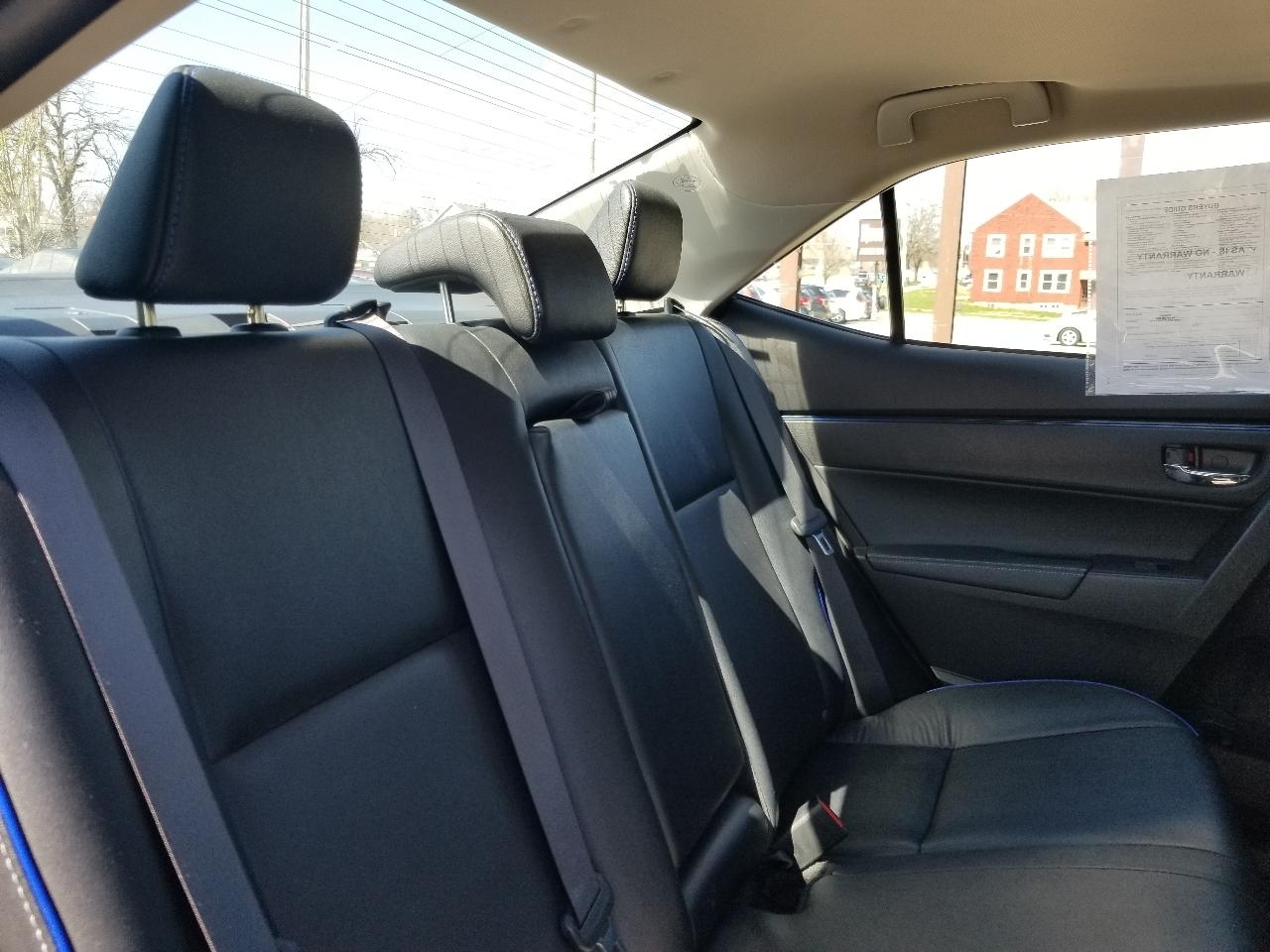 Toyota Corolla XSE CVT (Natl) 2017