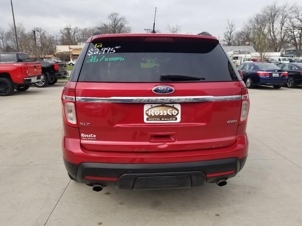 Ford Explorer 4WD 4dr XLT 2012