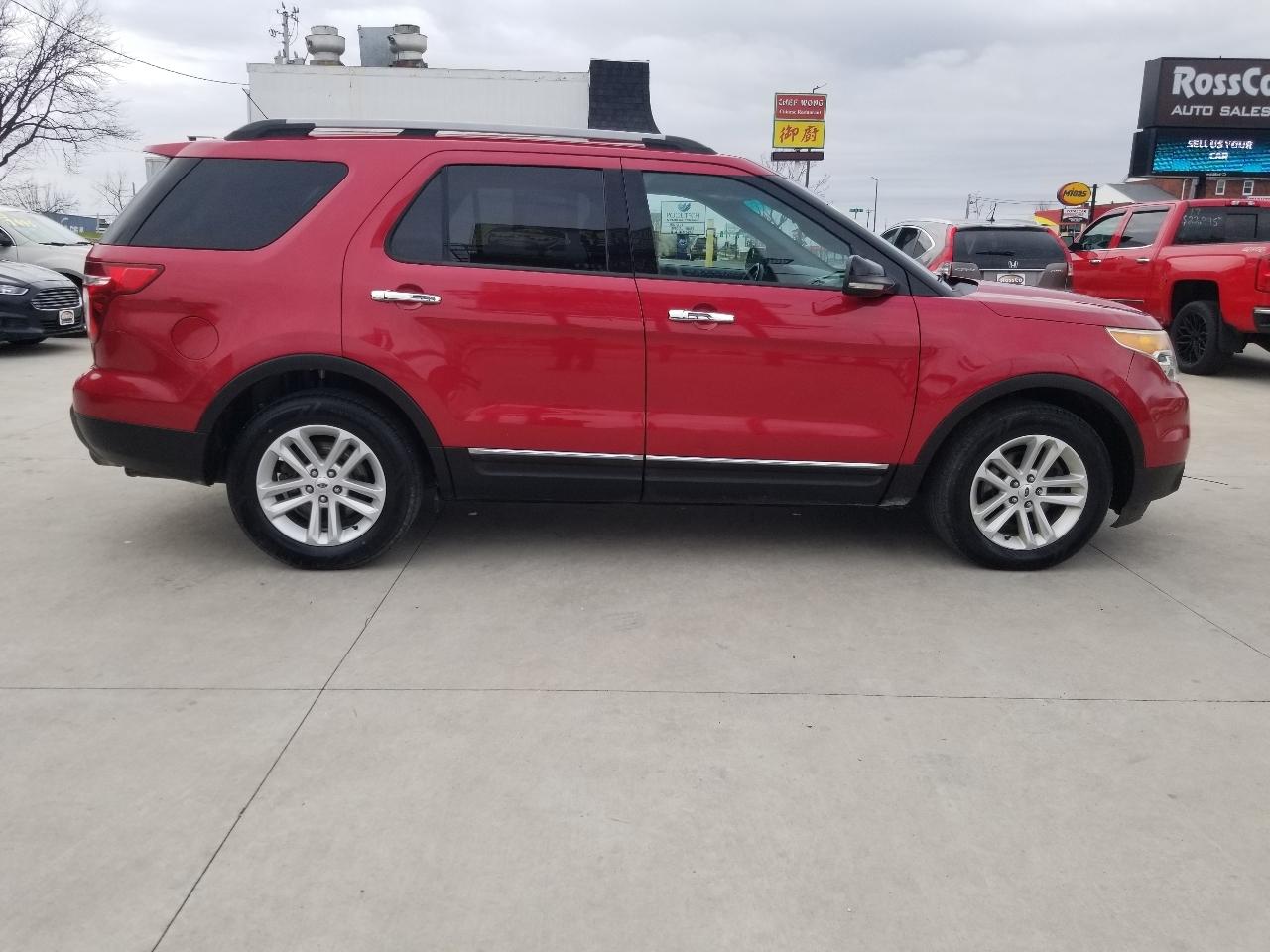 Ford Explorer 4WD 4dr XLT 2012