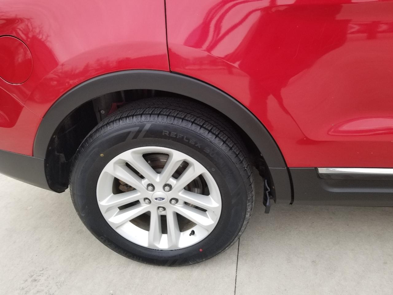 Ford Explorer 4WD 4dr XLT 2012