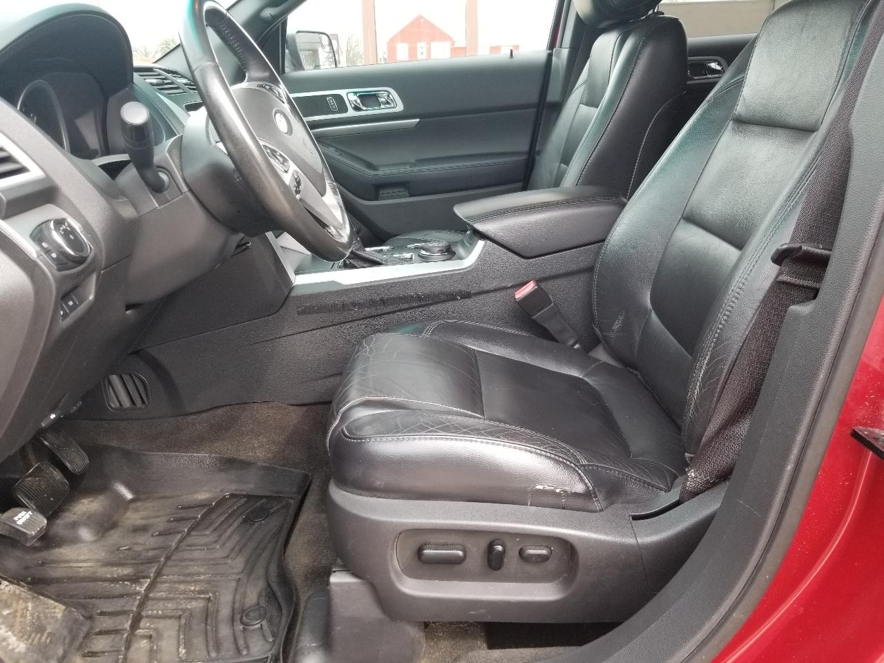 Ford Explorer 4WD 4dr XLT 2012