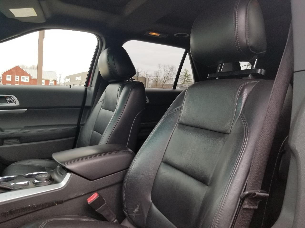 Ford Explorer 4WD 4dr XLT 2012