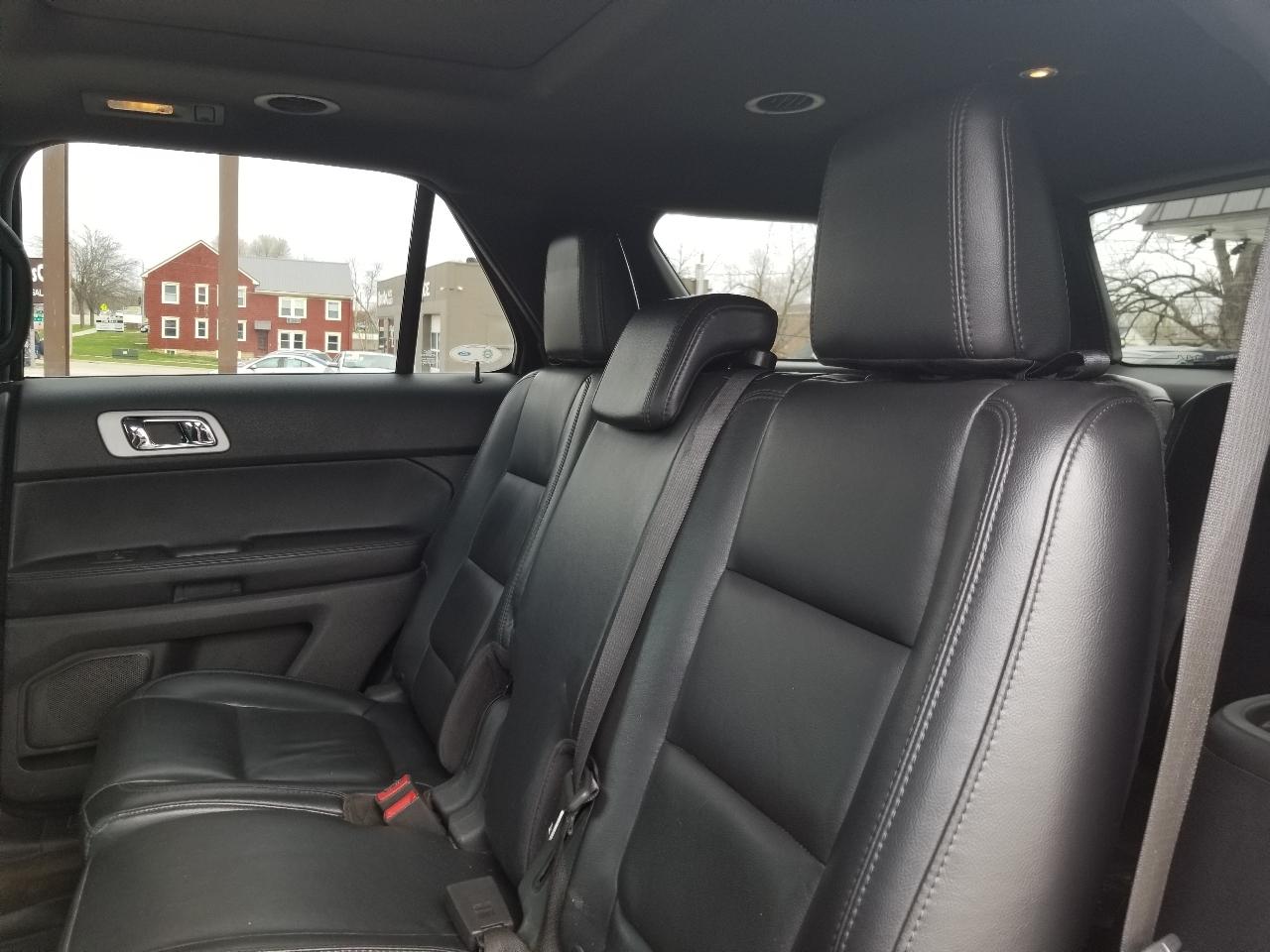 Ford Explorer 4WD 4dr XLT 2012