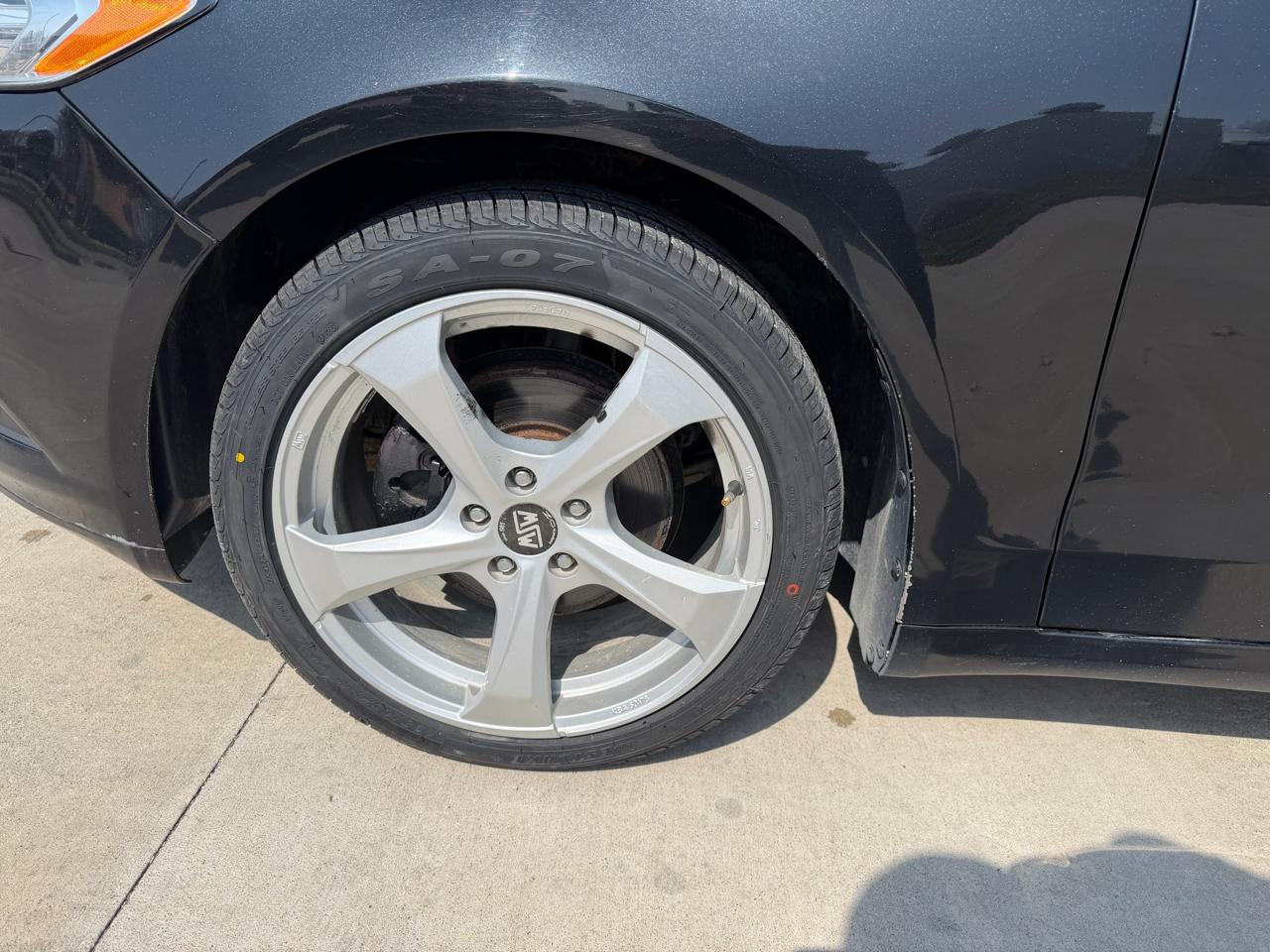 Ford Fusion 4dr Sdn SE AWD 2015