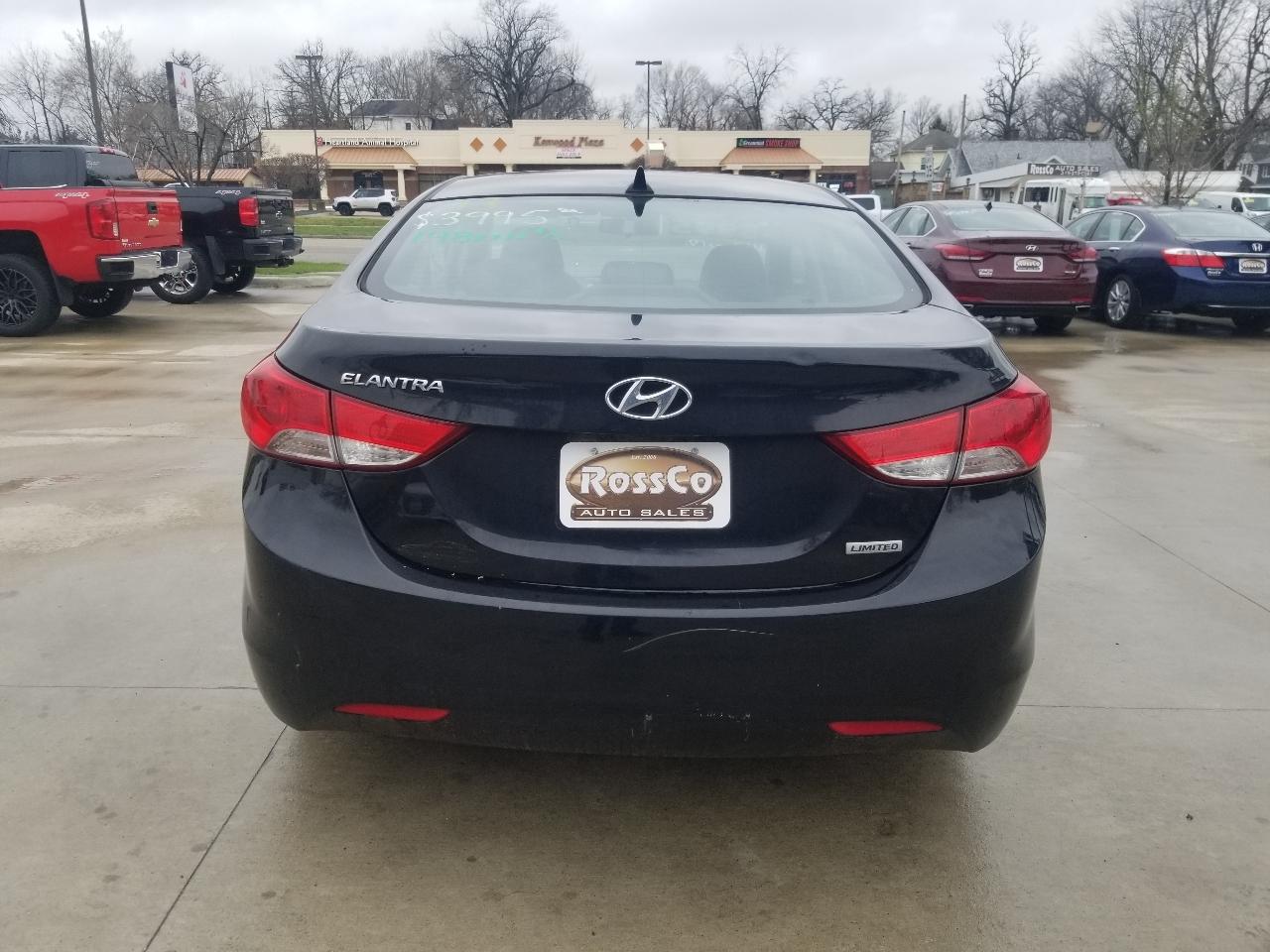 Hyundai Elantra 4dr Sdn Auto Limited 2013