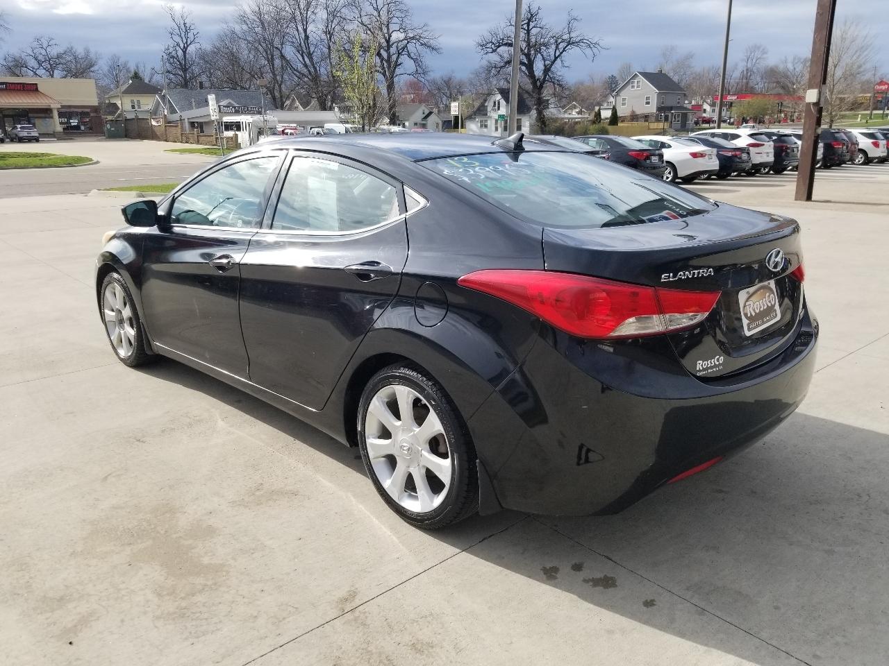 Hyundai Elantra 4dr Sdn Auto Limited 2013