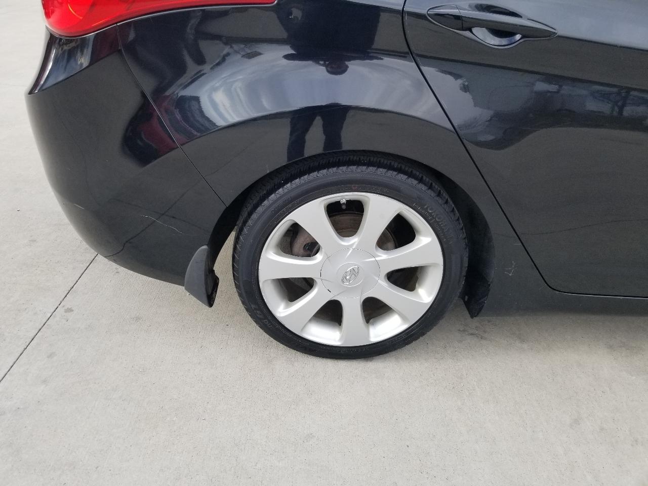 Hyundai Elantra 4dr Sdn Auto Limited 2013