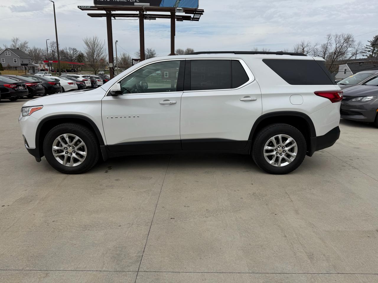 Chevrolet Traverse AWD 4dr LT Cloth w/1LT 2019
