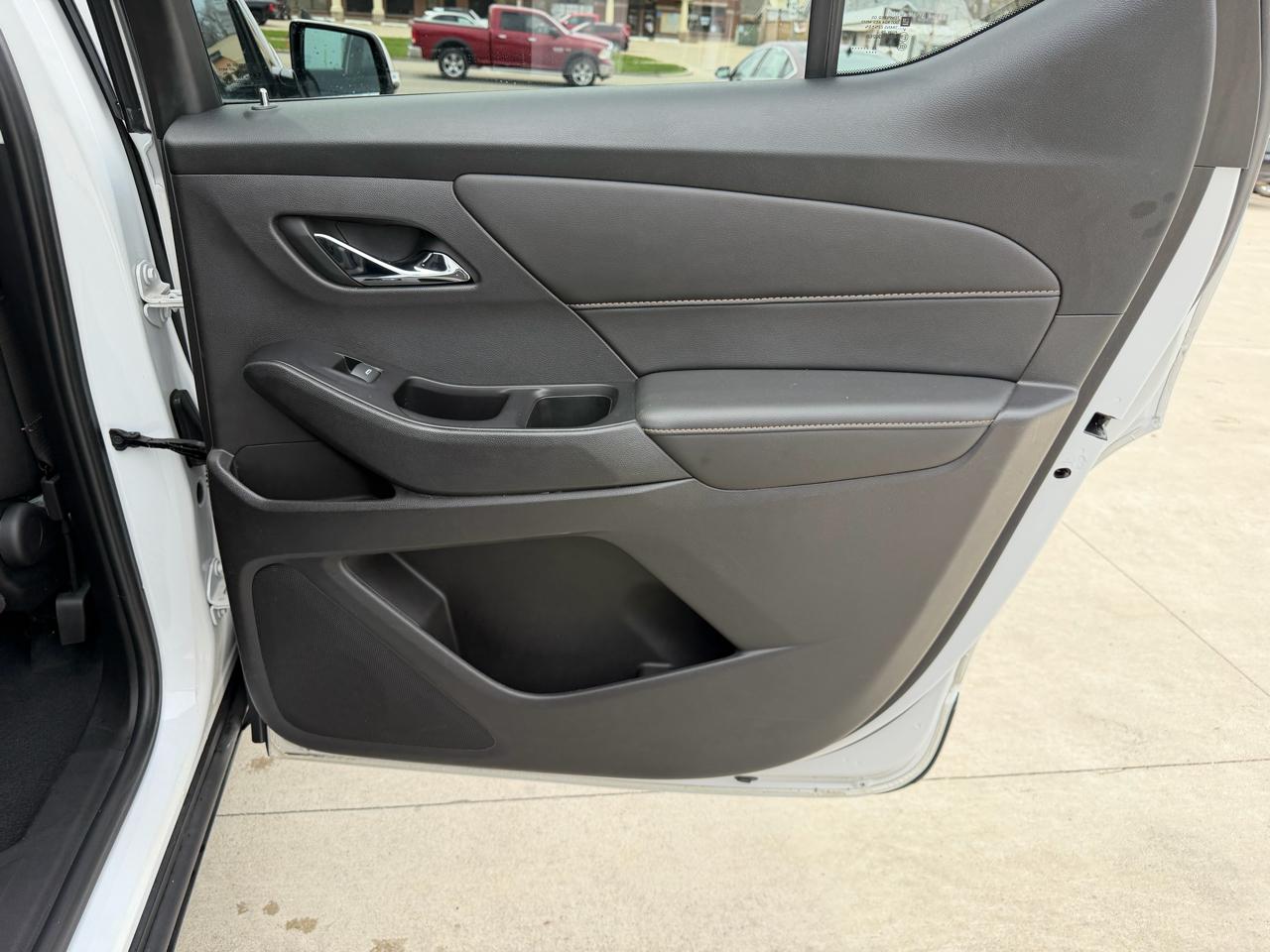 Chevrolet Traverse AWD 4dr LT Cloth w/1LT 2019