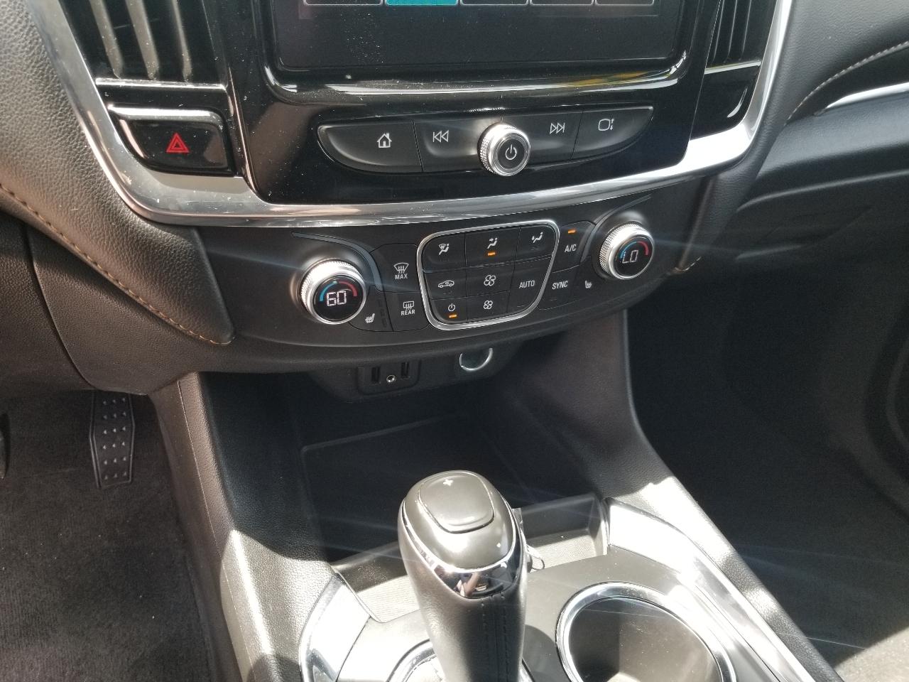 Chevrolet Traverse AWD 4dr LT Cloth w/1LT 2019