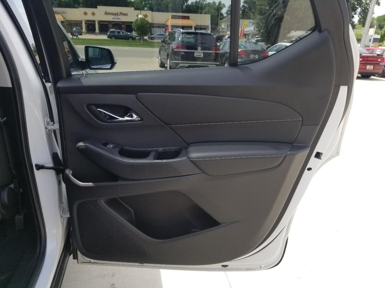 Chevrolet Traverse AWD 4dr LT Cloth w/1LT 2019