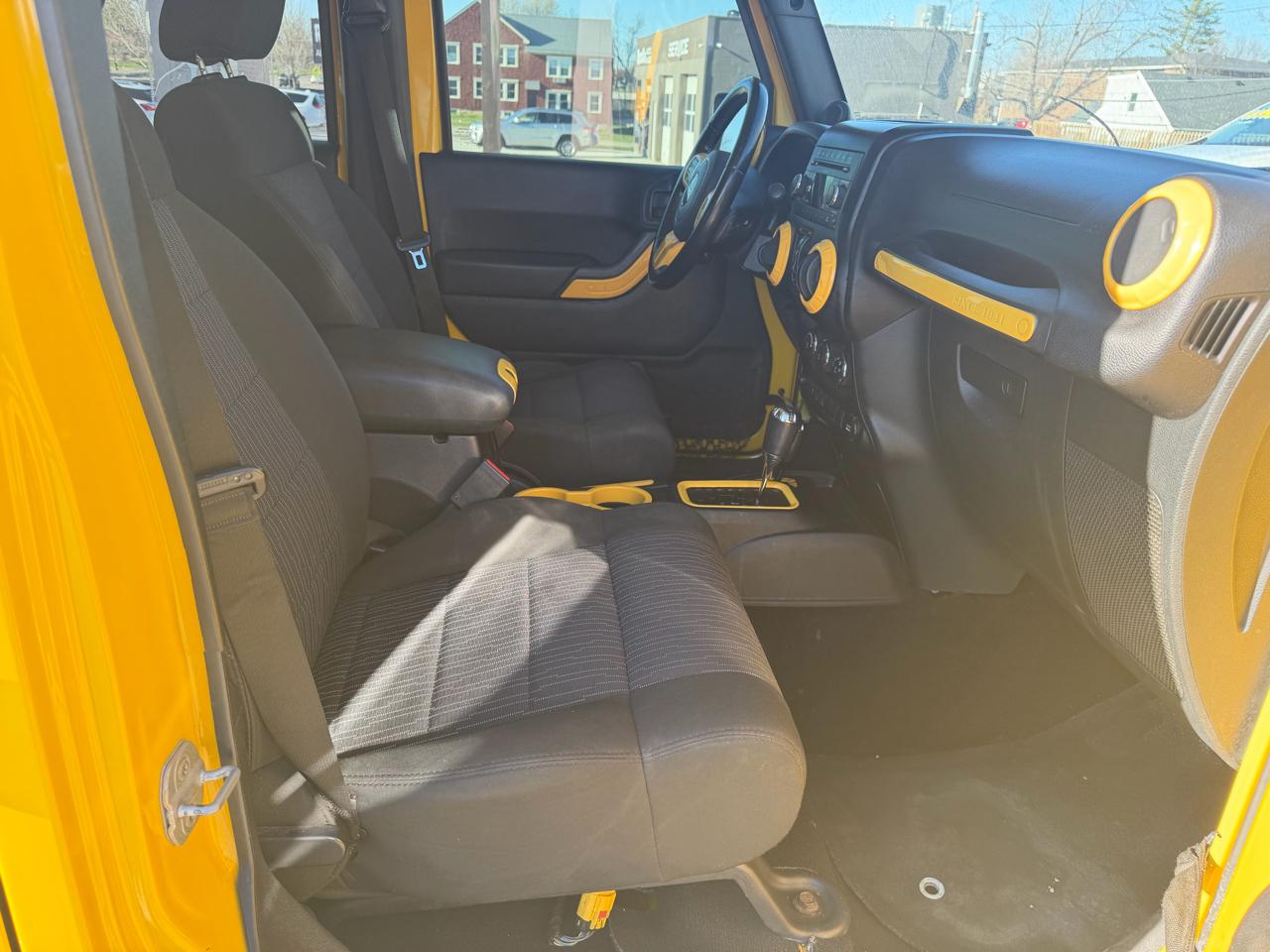 Jeep Wrangler Unlimited 4WD 4dr Sport 2011