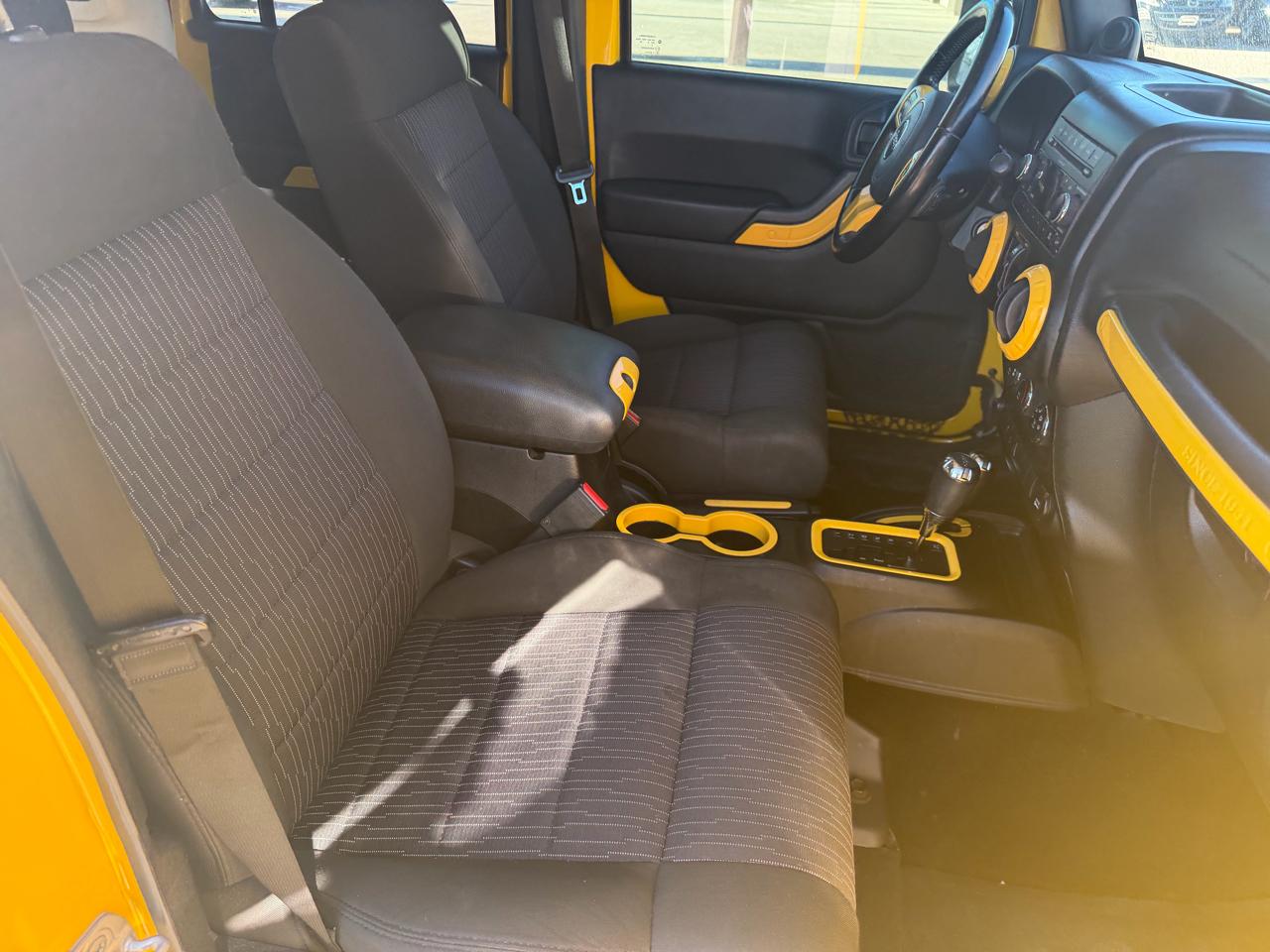 Jeep Wrangler Unlimited 4WD 4dr Sport 2011