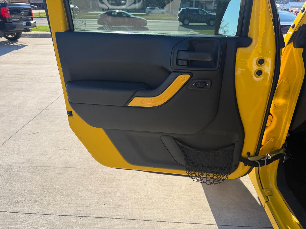 Jeep Wrangler Unlimited 4WD 4dr Sport 2011