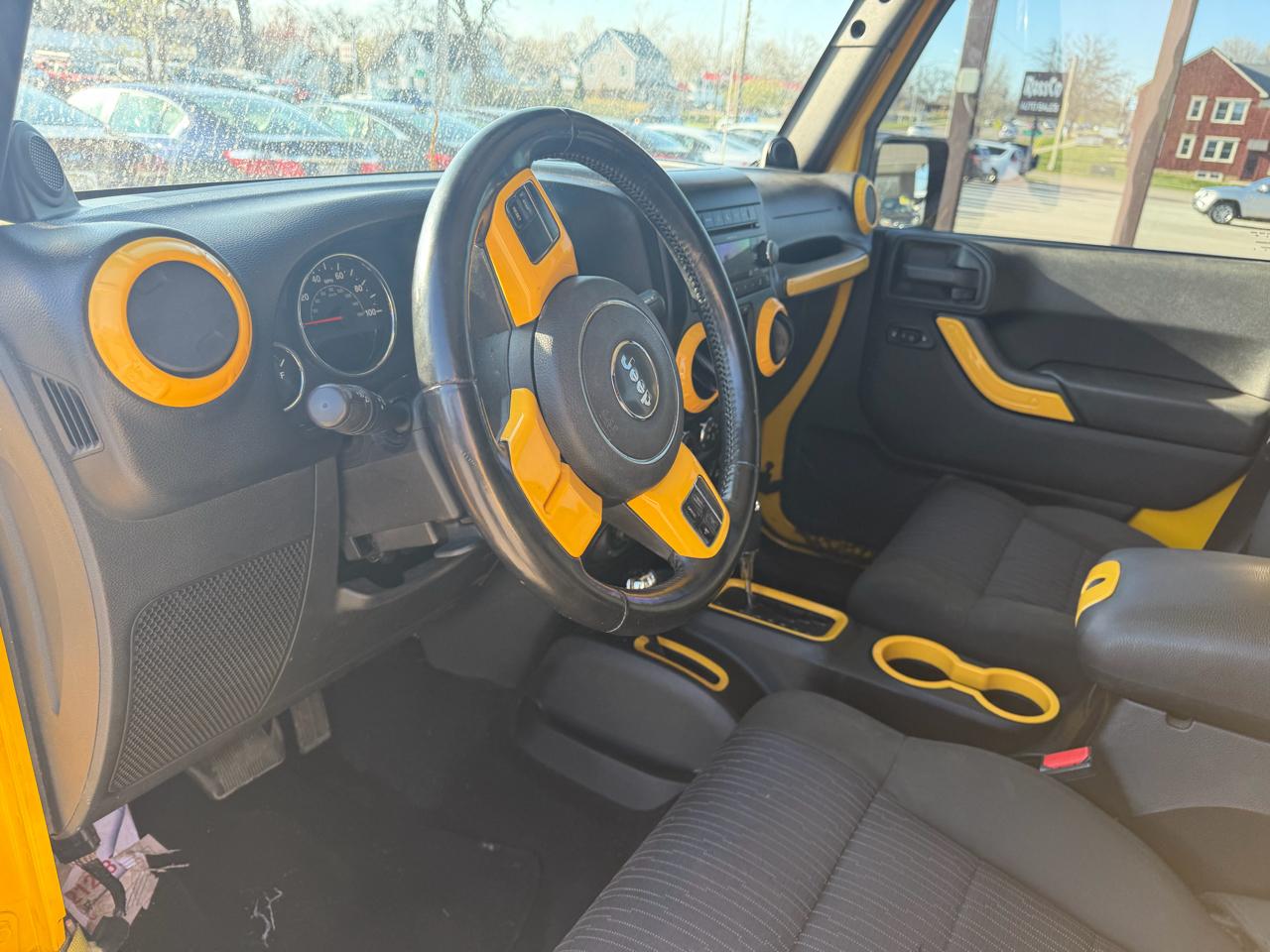 Jeep Wrangler Unlimited 4WD 4dr Sport 2011