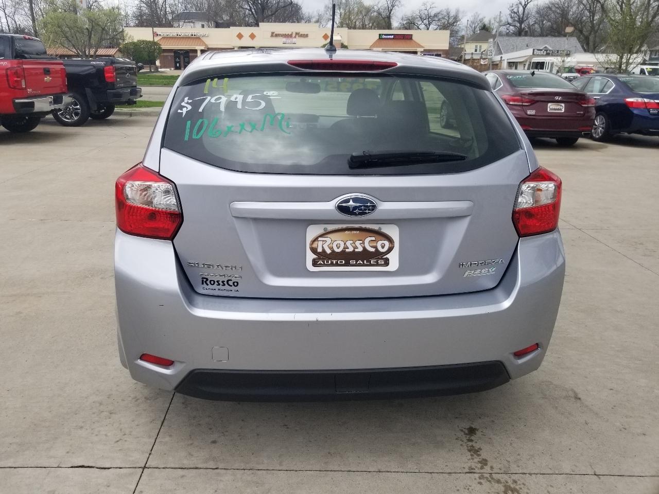 Subaru Impreza Wagon 5dr Auto 2.0i Premium 2014