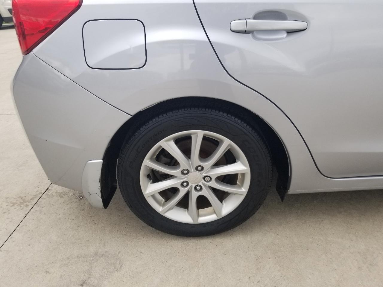Subaru Impreza Wagon 5dr Auto 2.0i Premium 2014