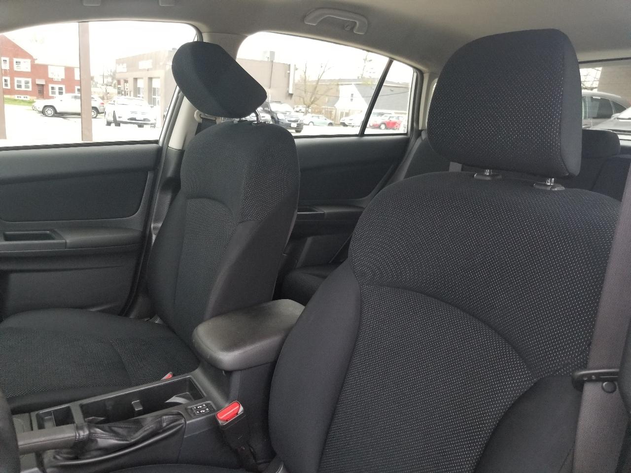 Subaru Impreza Wagon 5dr Auto 2.0i Premium 2014