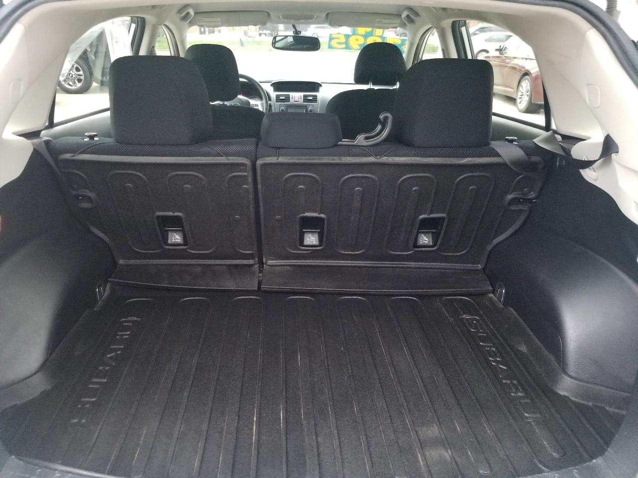 Subaru Impreza Wagon 5dr Auto 2.0i Premium 2014