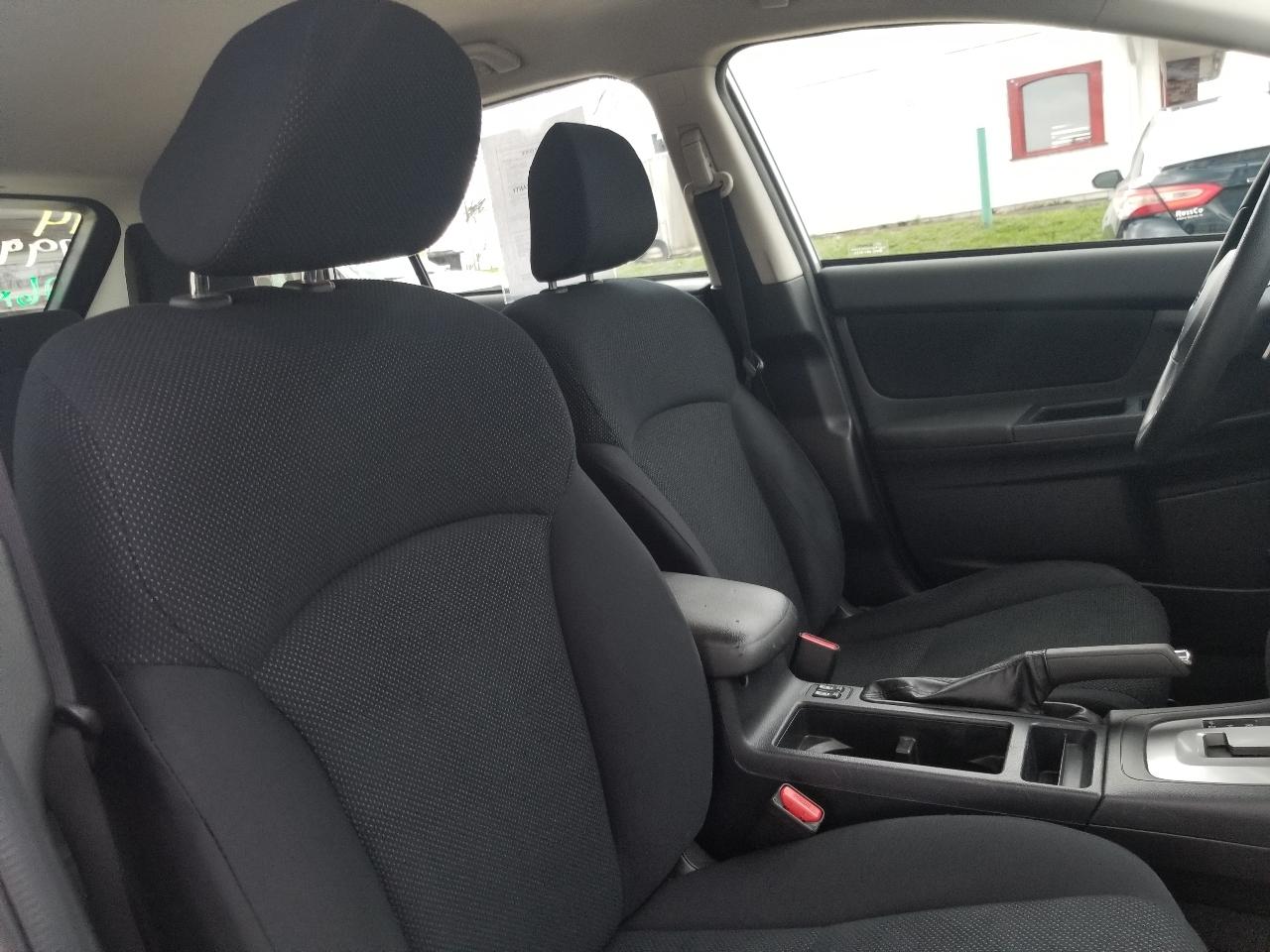 Subaru Impreza Wagon 5dr Auto 2.0i Premium 2014