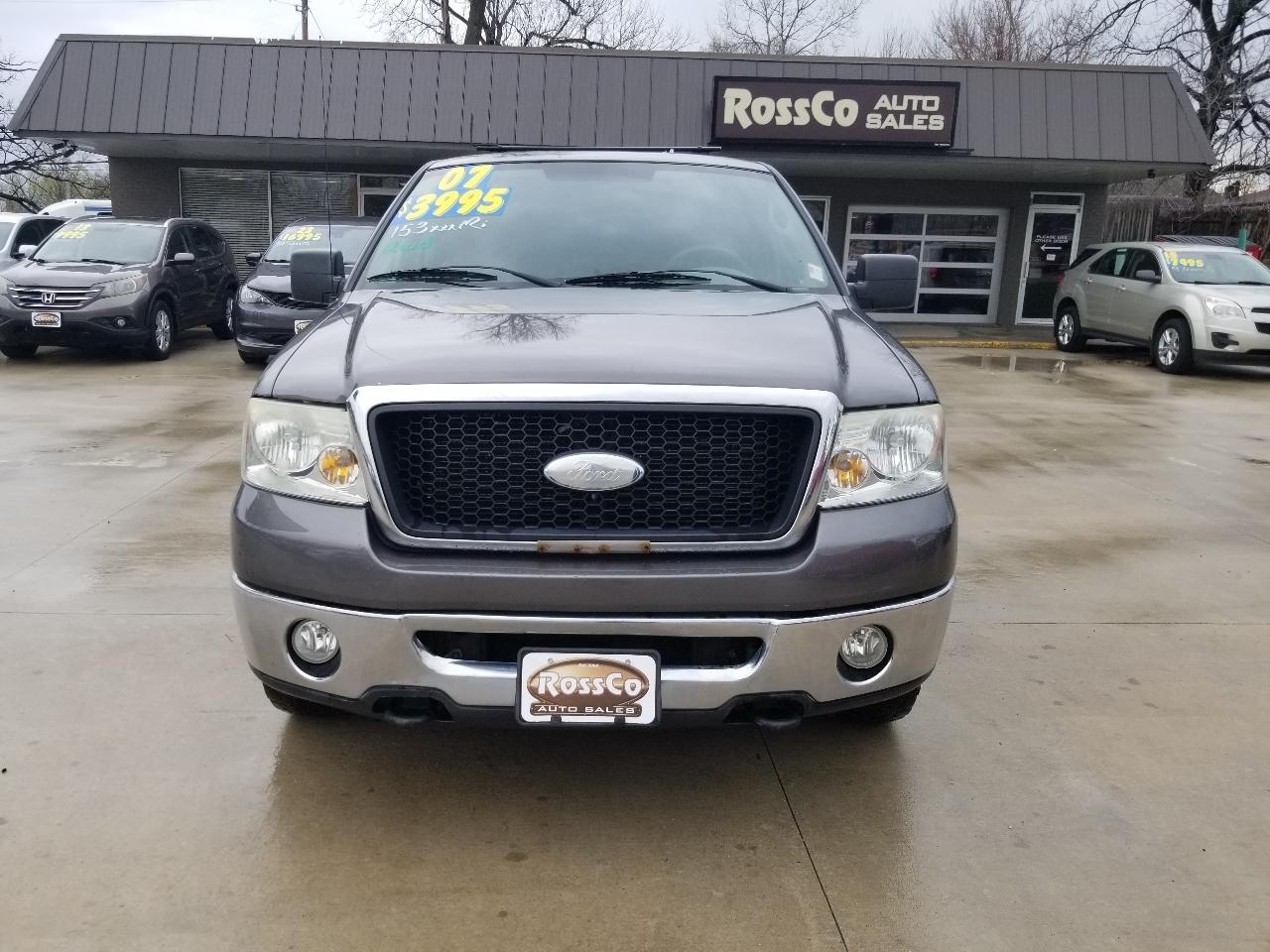 Ford F-150 2WD Reg Cab 126" XLT 2007