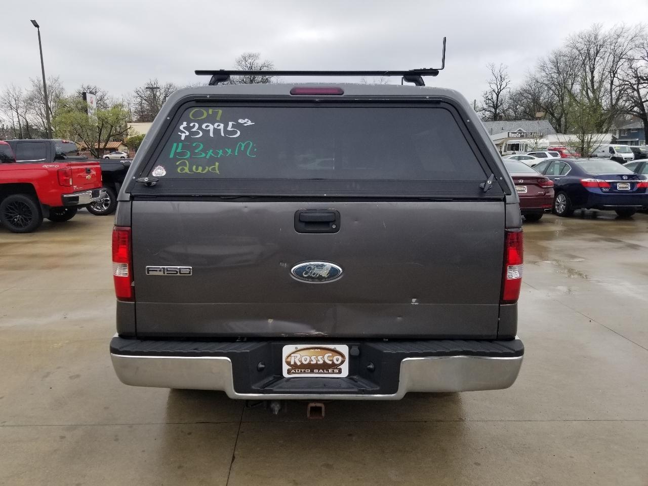 Ford F-150 2WD Reg Cab 126" XLT 2007