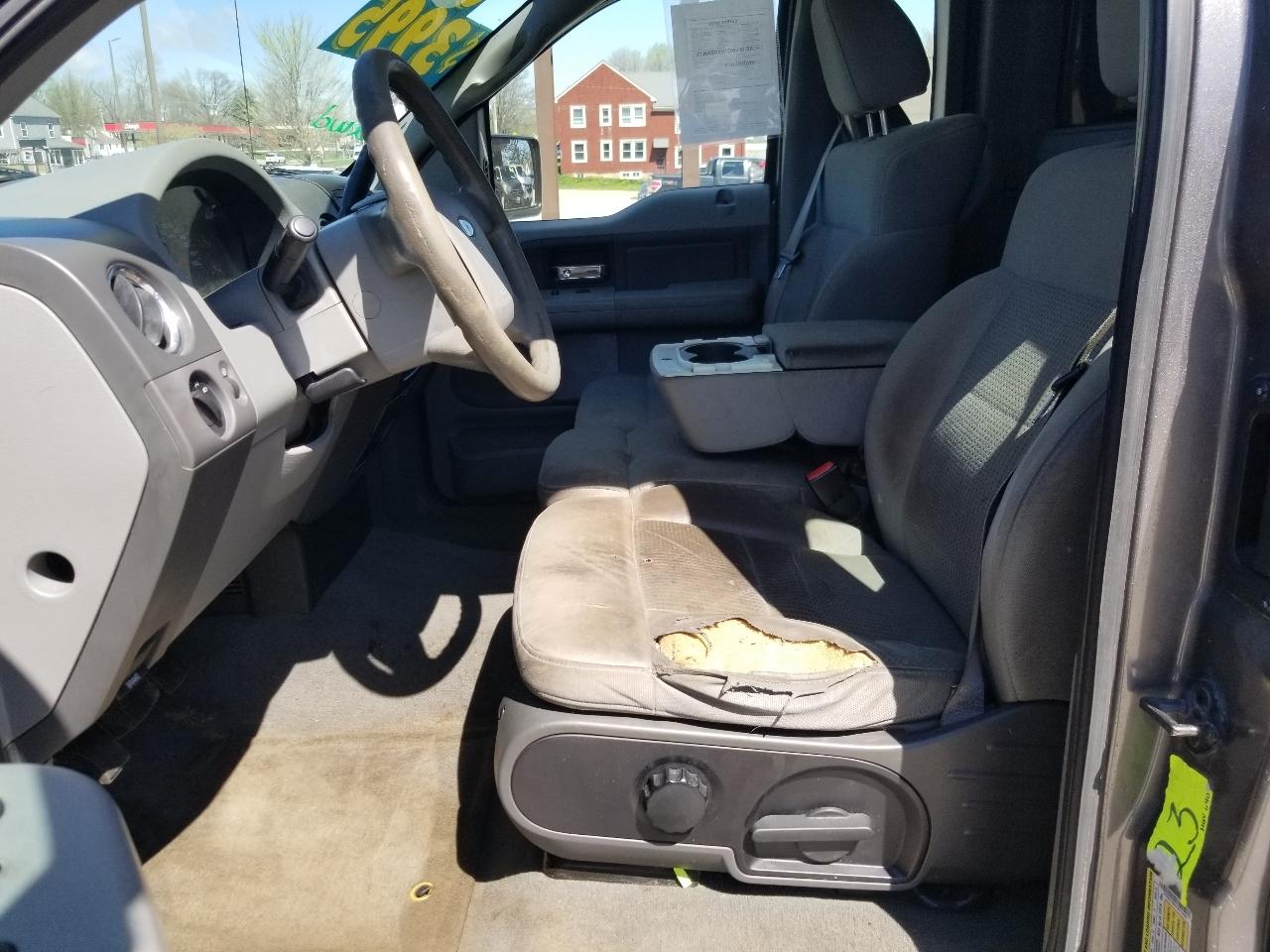 Ford F-150 2WD Reg Cab 126" XLT 2007