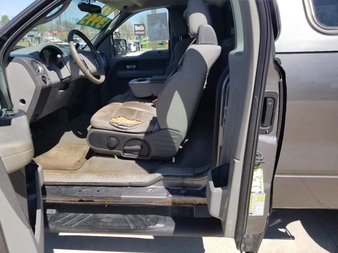 Ford F-150 2WD Reg Cab 126" XLT 2007